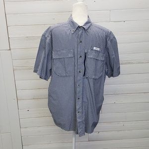 Blue and white checkered men's fishing style shirt